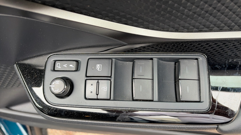 Toyota C-HR 1.8 Hybrid Design 5dr CVT Hybrid Hatchback